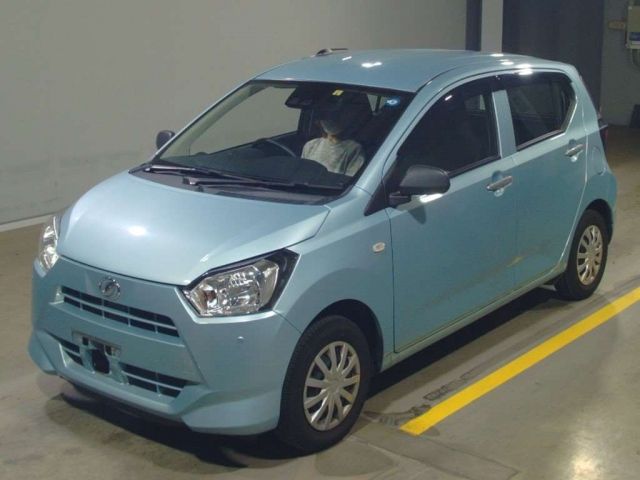 3175 Daihatsu Mira e s LA350S 2018 г. (TAA Yokohama)